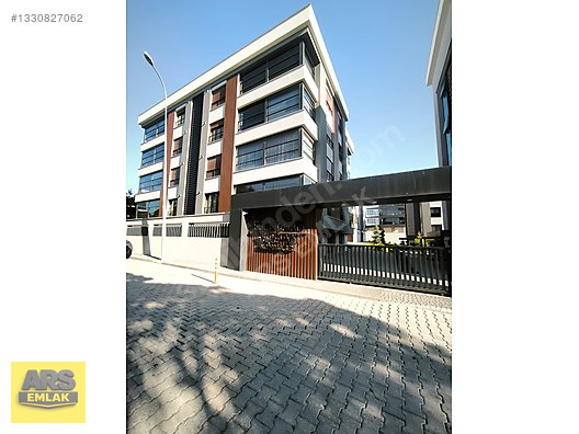 BATIKENT SİTE İÇERİSİNDE PARK MANZARALI LÜKS 4+1 SATILIK DAİRE