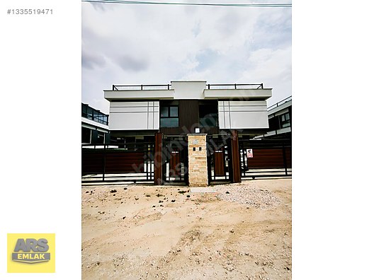 MÜSTAKİL GENİŞ BAHÇELİ TERASLI SATILIK 4+1 VİLLA görsel 3