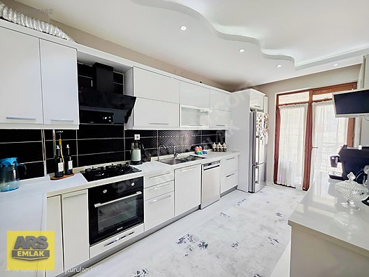 SAKAKYA2 CADDESİ YANI BAKIMLI GENİŞ KULLANIMLI 3+1 SATILIK DAİRE görsel 7